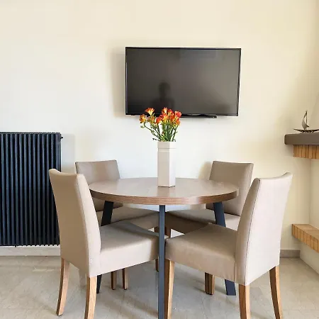 אתונה Penthouse Apartment & Studio Near Glyfada - Free Parking מראה חיצוני תמונה