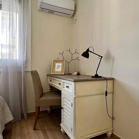 אתונה Penthouse Apartment & Studio Near Glyfada - Free Parking מראה חיצוני תמונה