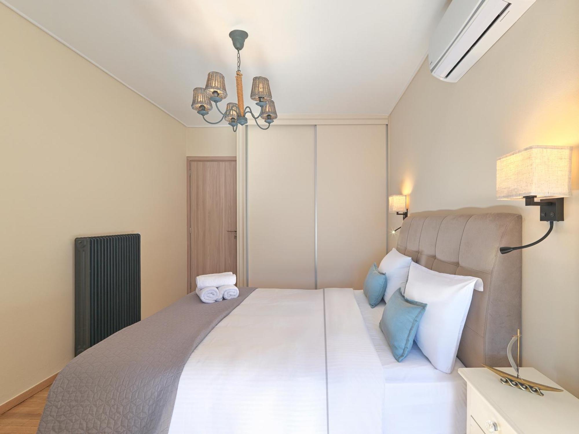 Penthouse & Near Glyfada - Free Parking