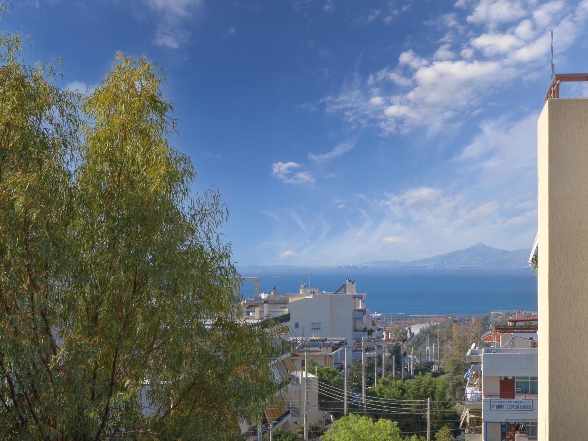 Penthouse & Near Glyfada - Free Parking Apartament